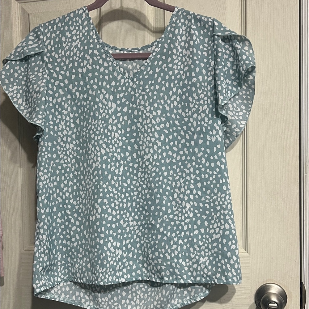 SHEIN Blue and White Heart Print Top